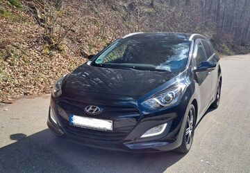 Hyundai i30 79.017 km 8.590 &euro; mannheim 68309