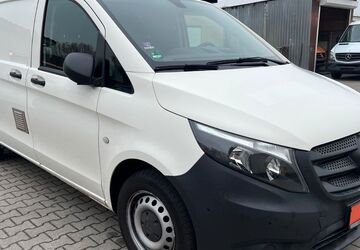 Mercedes-Benz Vito 165.200 km 15.900 &euro; mannheim 68219