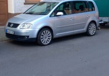 VW Touran 311.000 km 2.400 &euro; Worms 67549