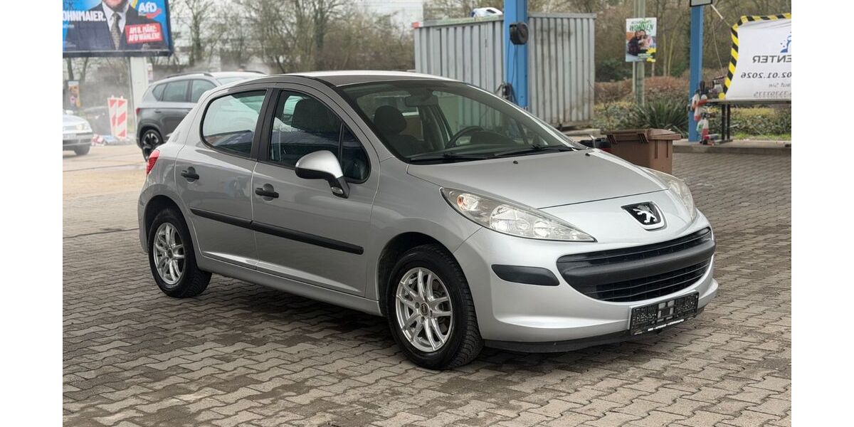 Peugeot 207 93.000 km 2.600 &euro; Ludwigshafen 67059