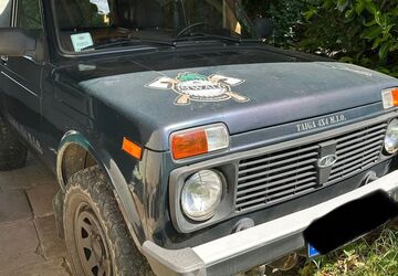 Lada Niva 77.765 km 5.900 &euro; Heppenheim 64646