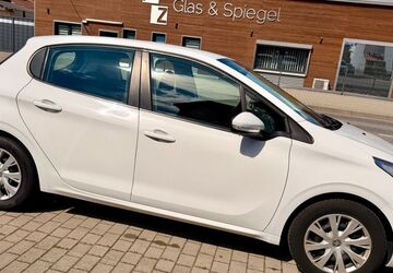 Peugeot 208 70.000 km 6.990 &euro; Worms 67551