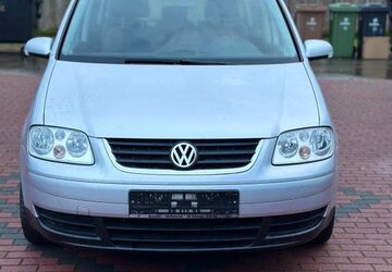 VW Touran 115.000 km 2.800 &euro; Bürstadt 68642