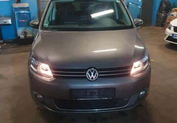 VW Touran 146.000 km 5.200 &euro; Lampertheim 68623