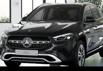 Mercedes-Benz GLA 180 9.900 km 40.790 &euro; Mannheim 68165