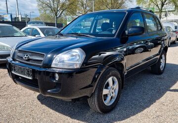 Hyundai TUCSON 151.000 km 3.850 &euro; Mannheim 68199