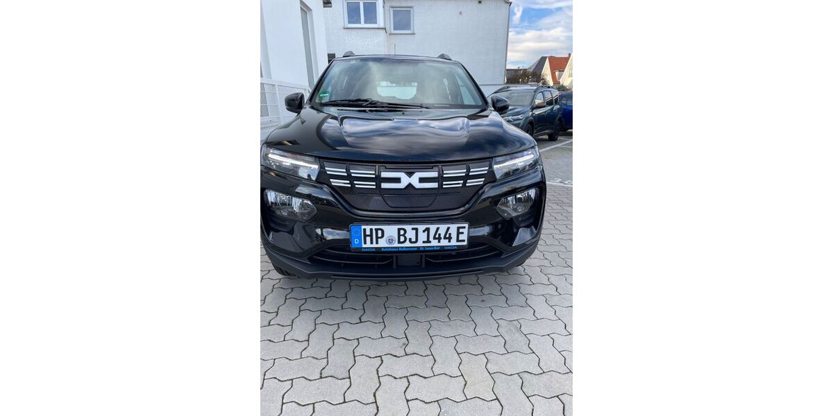 Dacia Spring 32.000 km 12.650 &euro; Lorsch 64653