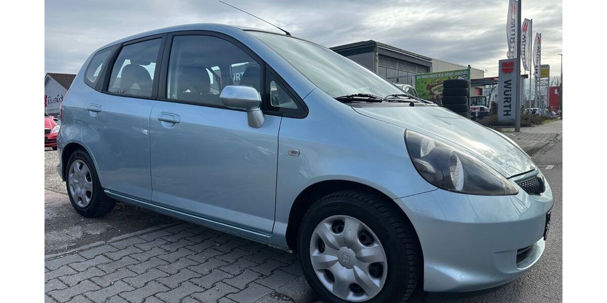 Honda Jazz 141.000 km 2.690 &euro; Mannheim 68307