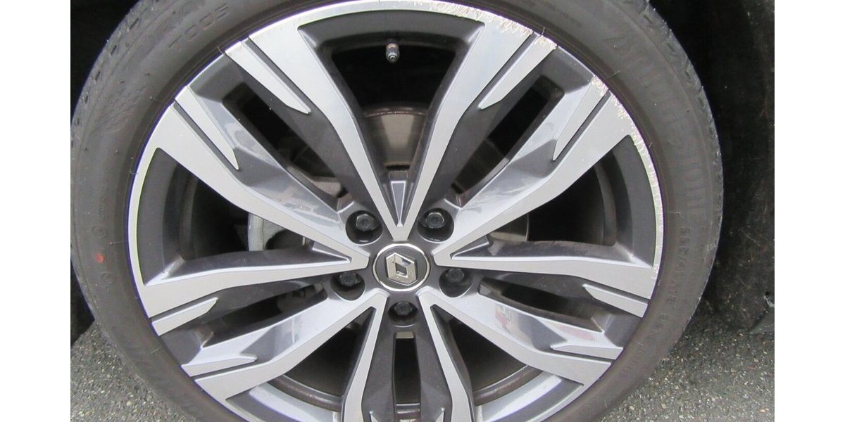 Renault Megane Techno Automatik 24.000 km 22.950 &euro; Gernsheim 64579