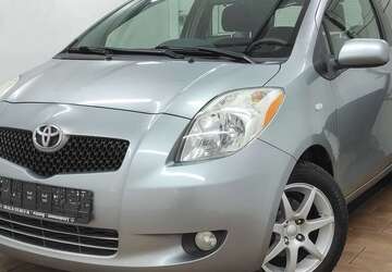 Toyota Yaris 96.003 km 3.499 &euro; Bickenbach 64404