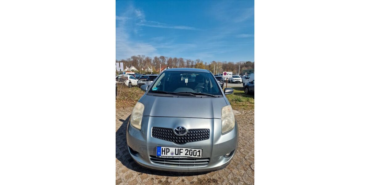 Toyota Yaris 145.500 km 2.500 &euro; Bensheim 64625