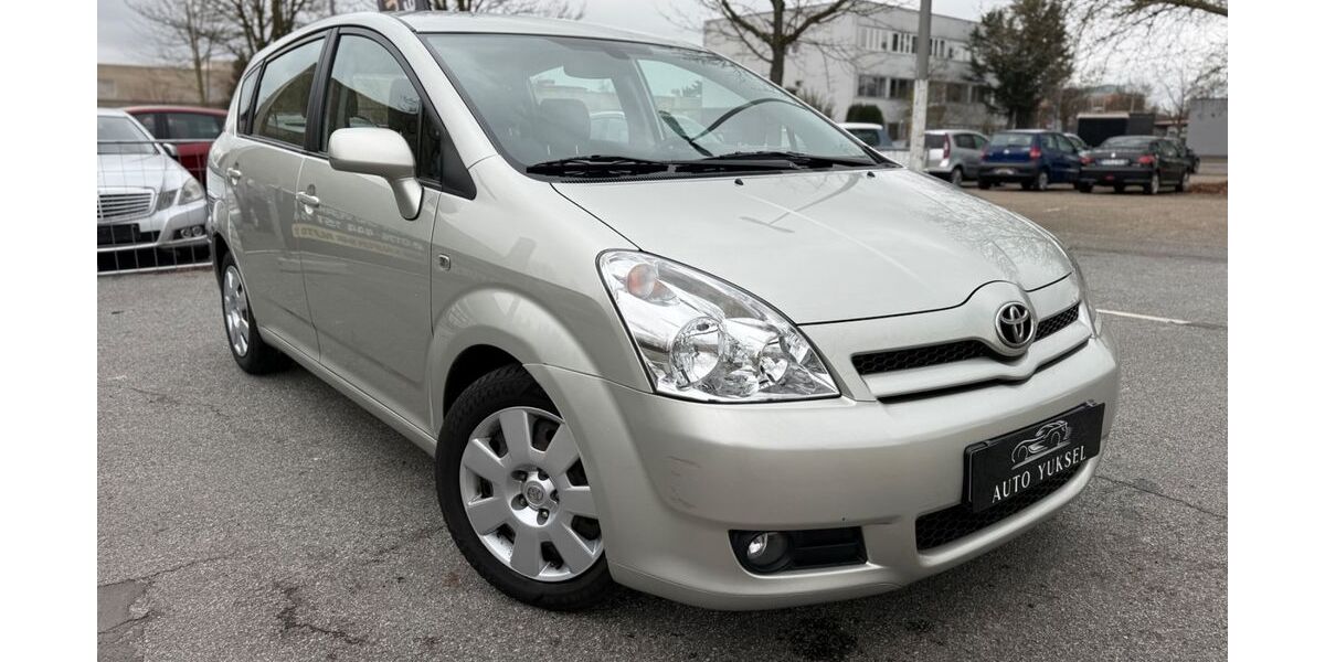 Toyota Corolla Verso 81.500 km 5.990 &euro; Heppenheim 64646